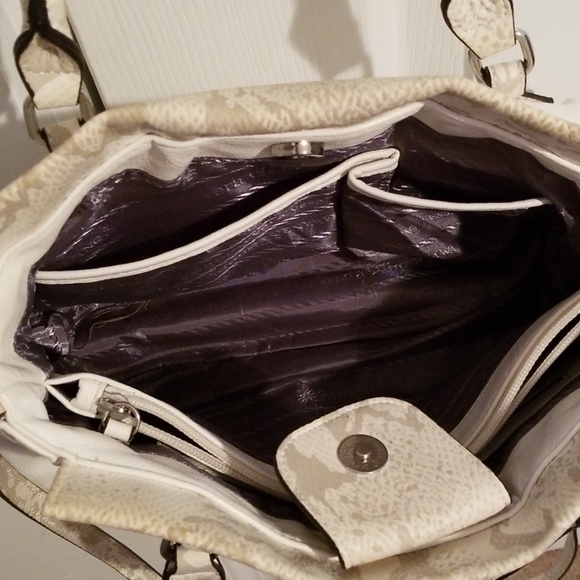 Simply Vera Verawang Bag - Picture 5 of 7